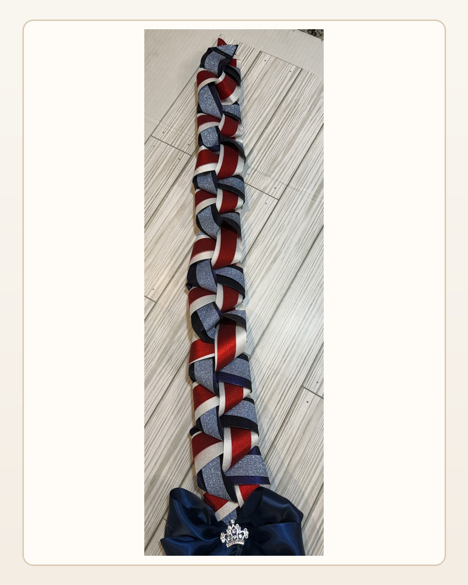 MUM-SESSed handmade Louisiana Braid sample — wide flat loops in school colors